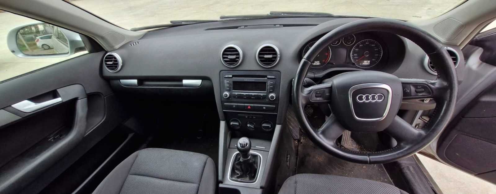 Piese caroserie accesorii motor Audi A3 8P 2.0D 2009 cod motor CBA
