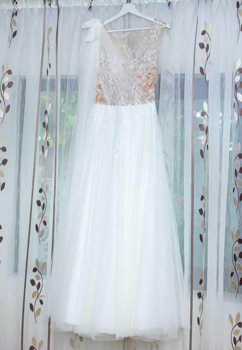 Vând rochie de mireasă