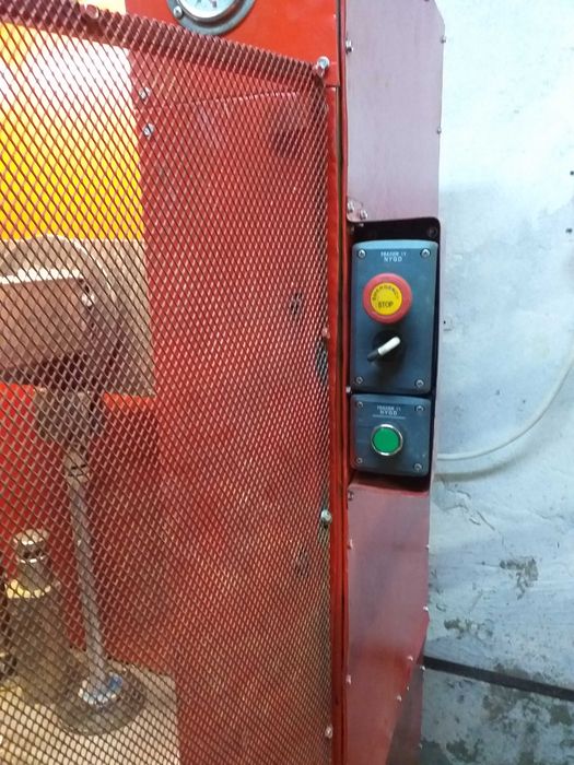 Utilaj industrial semi-automat pentru formare ceramică (300–400 buc)