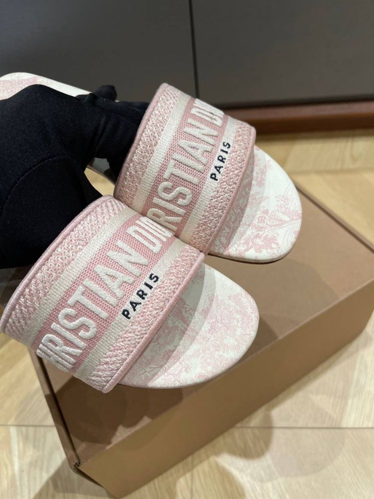 Papuci Christian Dior