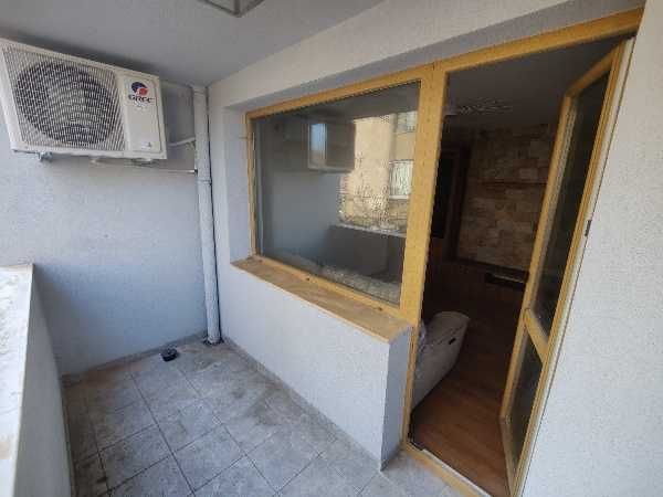 Продава се Тристаен апартамент в Бургас, Лазур - 120 кв.м за 2334 €/кв.м - Снимка #12