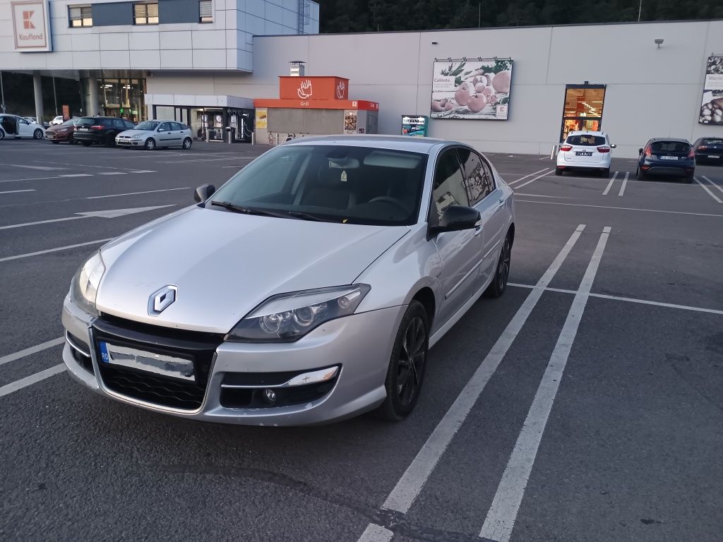 Renault Laguna 3 Bose 2012 150 cai