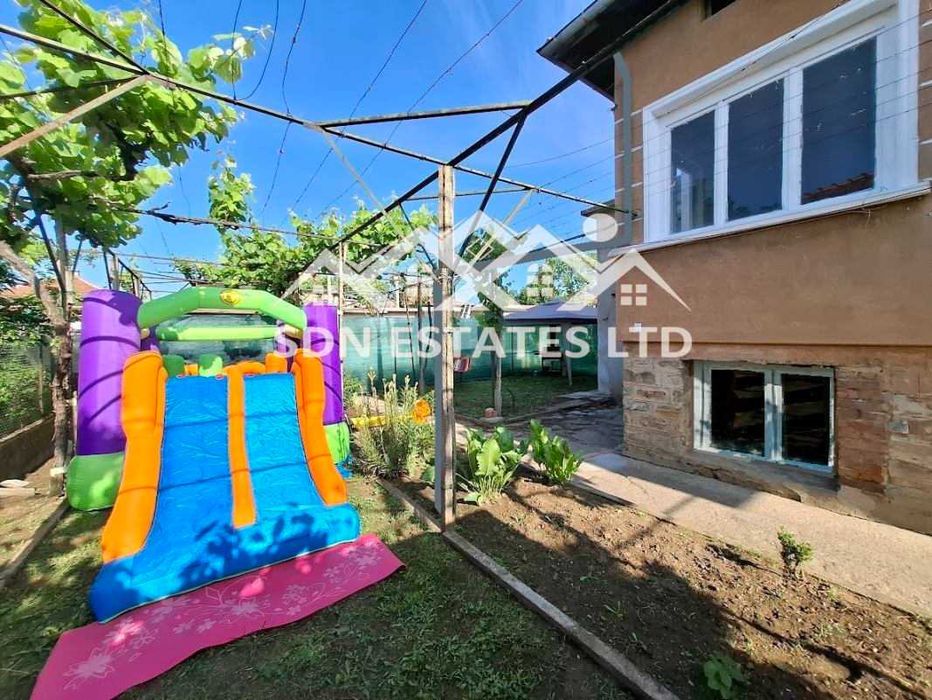 Продава се Къща в Казанлък - 162 кв.м за 658 €/кв.м - Снимка #3