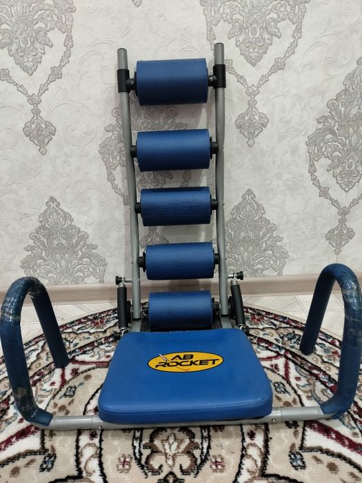 Продается тренажер для мышц спины и пресса