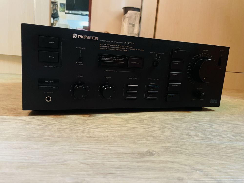 Усилвател  Pioneer перфектен