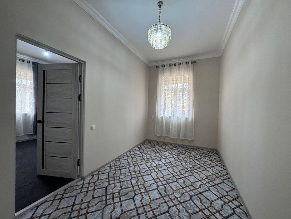 #012. Срочно продаётся 2х комнатная квартира . Файзабад