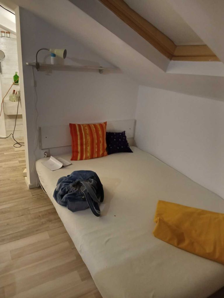 Дава се под наем Едностаен апартамент в Варна, Център - 27 кв.м за 229.5 € - Снимка #7