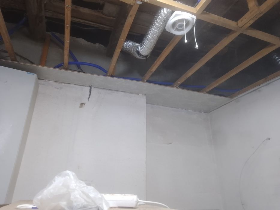 Еликтирик сантехника ишларни киламан афтозатчик урнатаман лустира илам