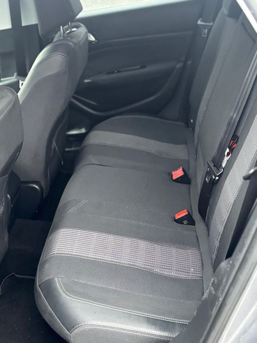 Vand Peugeot 308 2020 1.5 diesel 130cp