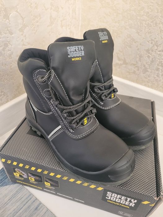 Спец.ботинка летняя