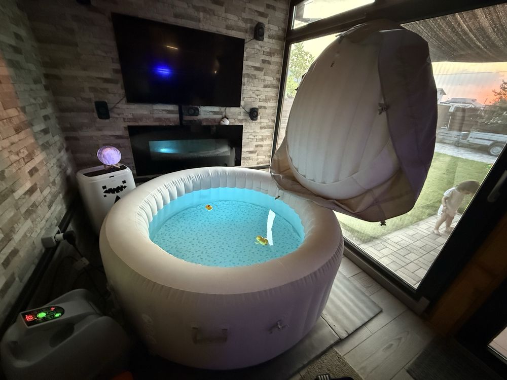 Vand jacuzzi 180cm folosit 1 an