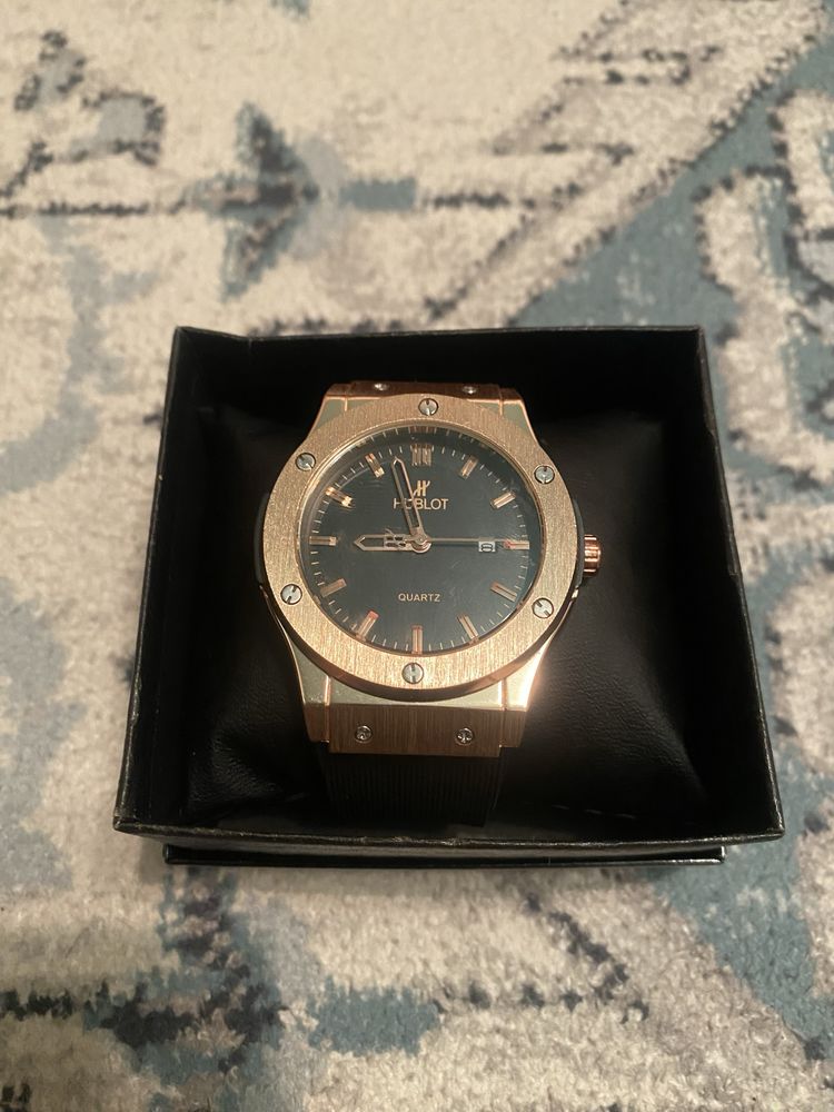 Часы Hublot в хорошем состоянии