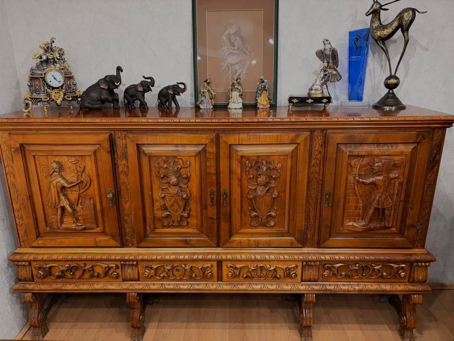 Продам мебель деревянную