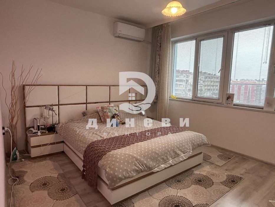 Продава се Тристаен апартамент в Стара Загора, Център - 71 кв.м за 2022 €/кв.м - Снимка #2