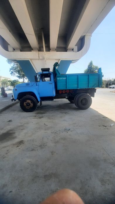 Зил самосвал сотилади