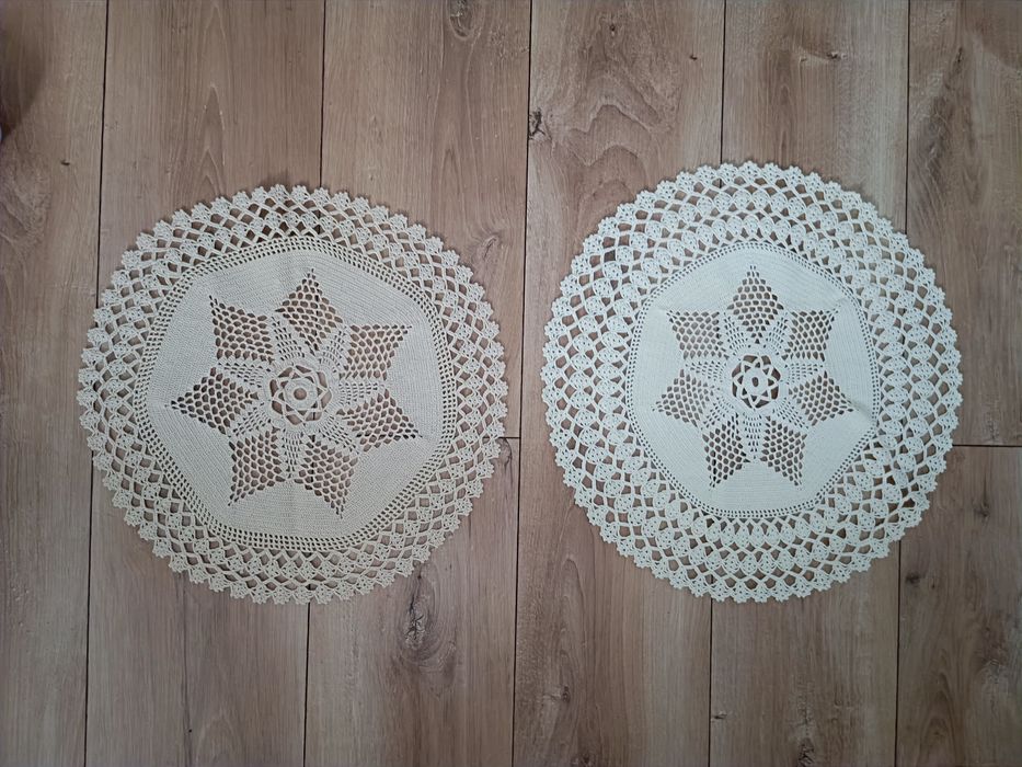 Ръчно плетени покривки на една кука