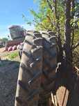 Vând anvelope Goodyear Tractor