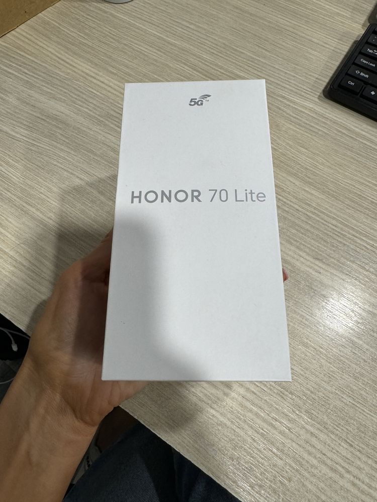 Honor 70 Lite, 128GB, 4GB RAM, 5G, Midnight Black, NOU/Sigilat!!