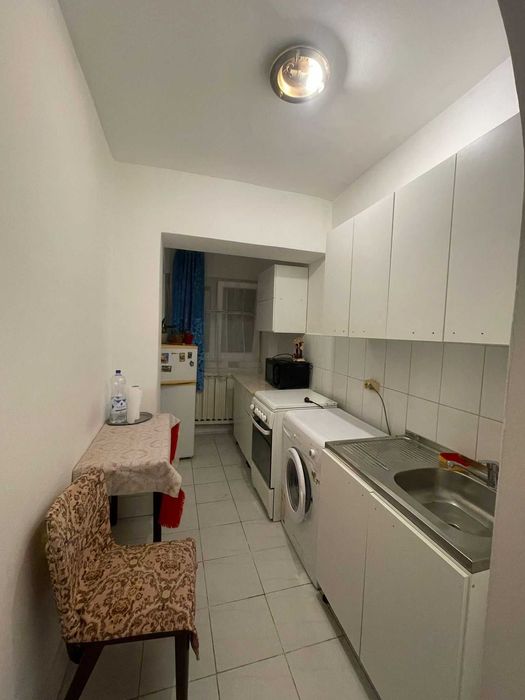 Ofer spre închiriere garsoniera