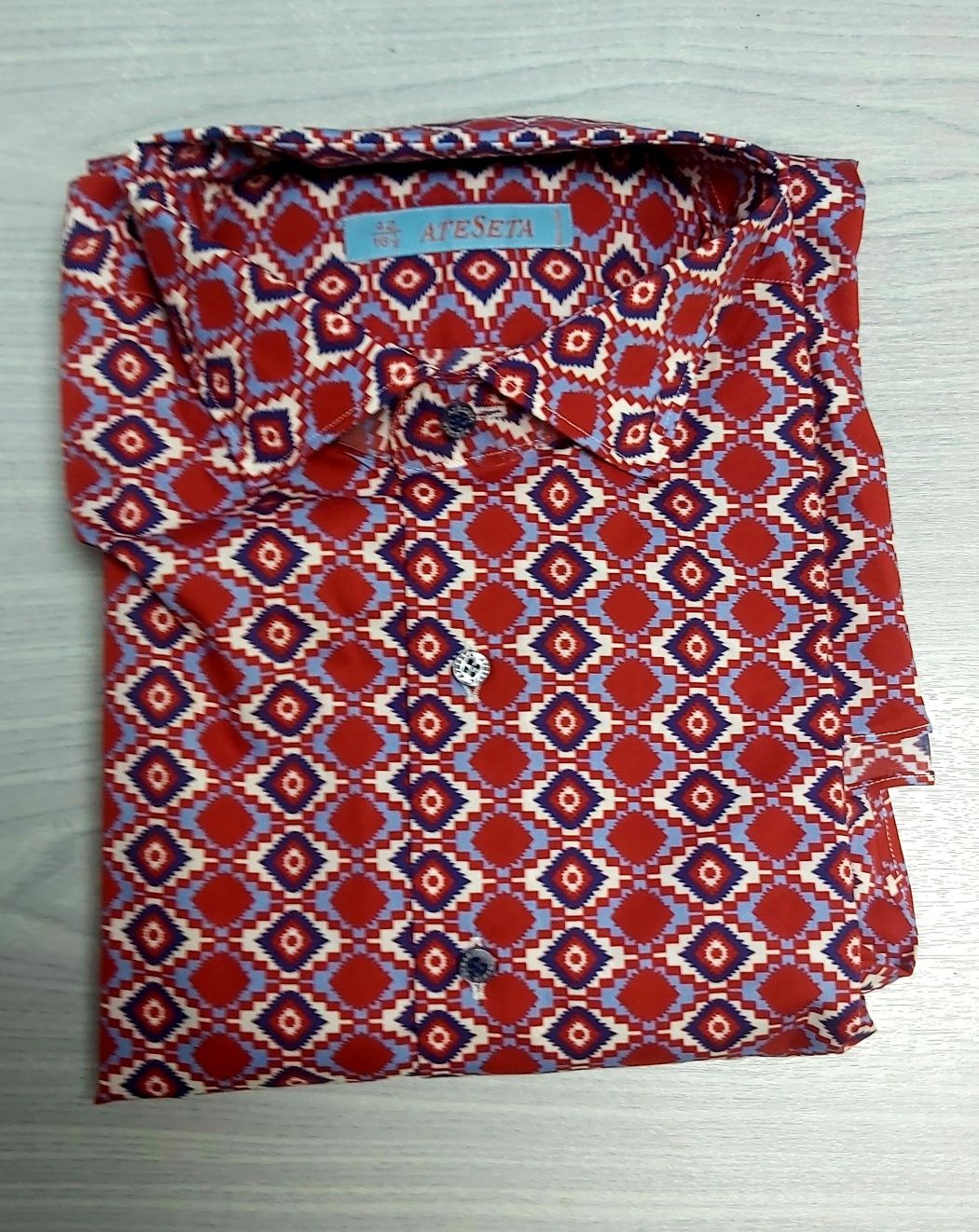 Модерни мъжки ризи