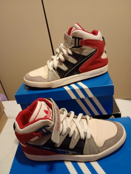 Bascheți Adidas originali nr.38