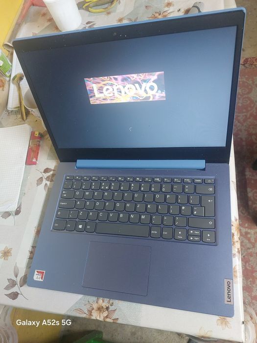 Laptop Lenovo A4