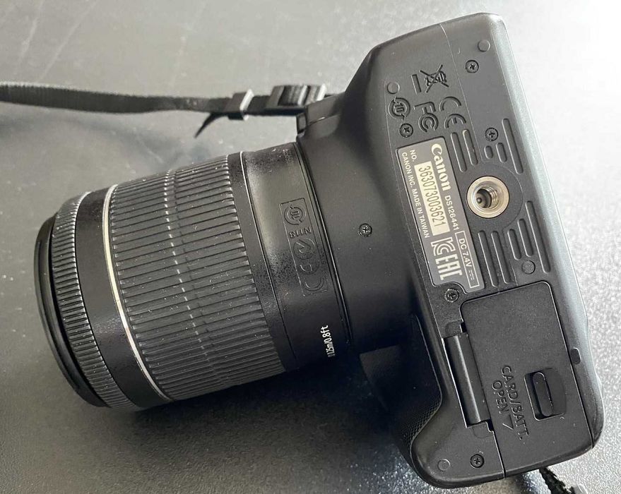 Aparat foto canon 100d