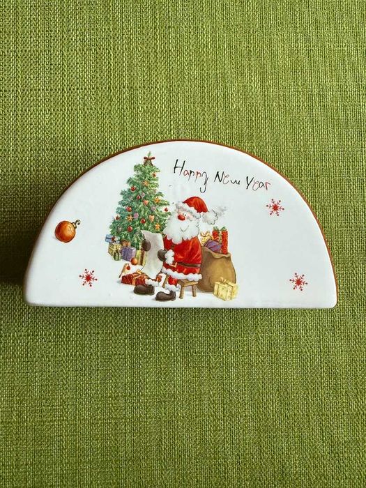 Новогодняя керамическая салфетница