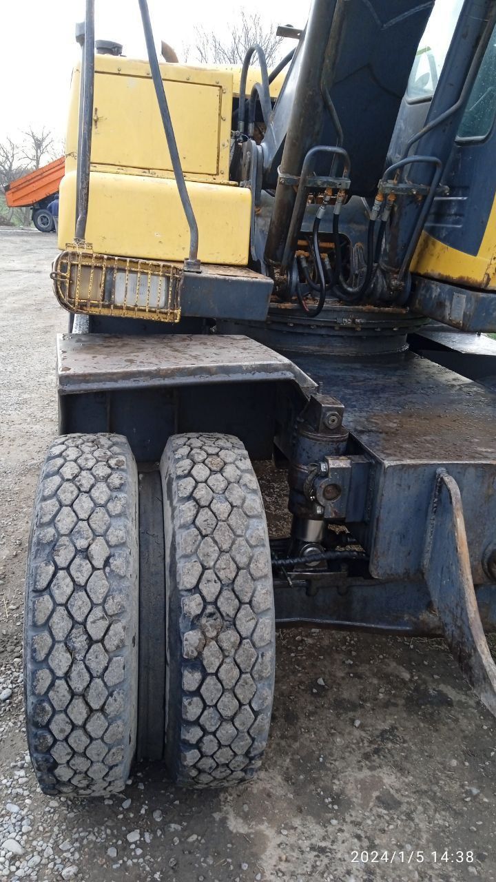 Ekskavator volvo