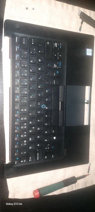 Placa de baza dell latitude 7480 i5 gen7
V3-571C

NVIDIA GeForc