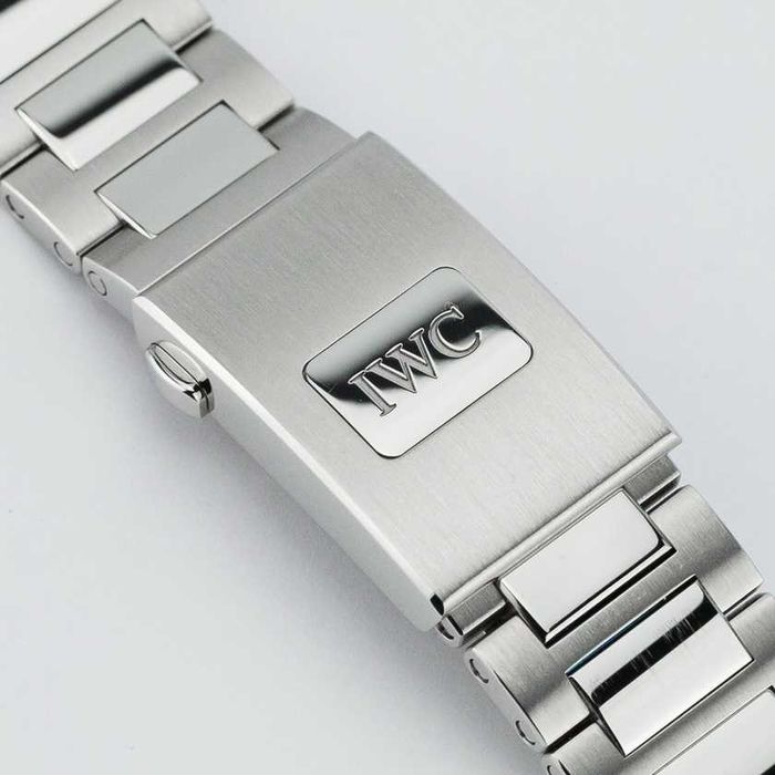 IWC Ingenieur Chronograph 42.3 mm IW380801