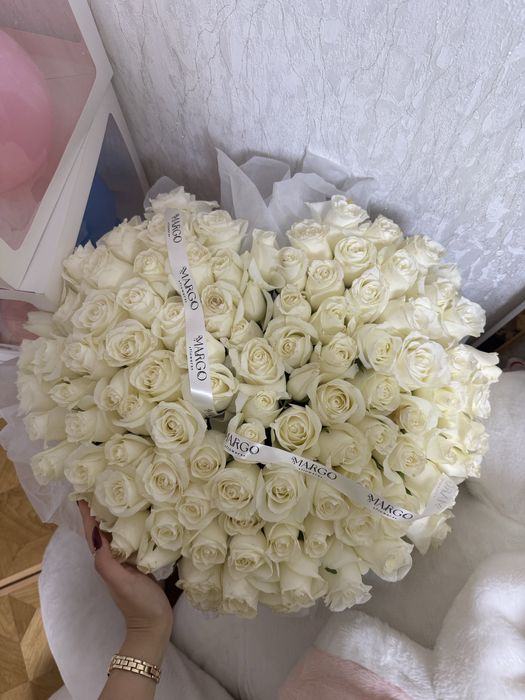 Цветы, белые 99розы, красивые свежие