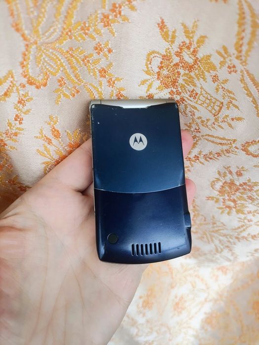 Motorola RAZR V3  ( decodat)