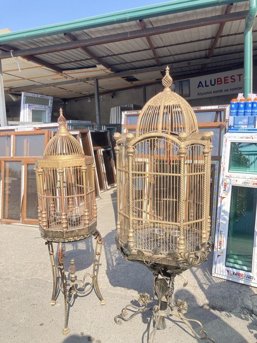 Papugaylar uchun qafas