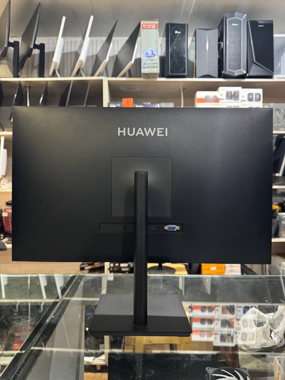 HUAWEI 24" 75hz FLAT! 3ta!
