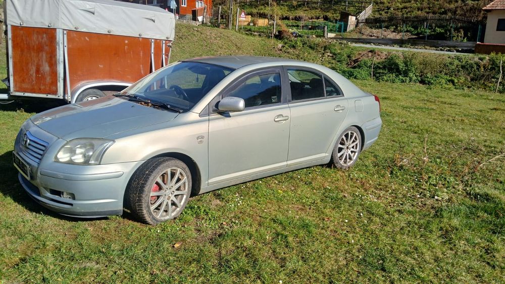 Toyota   avensis