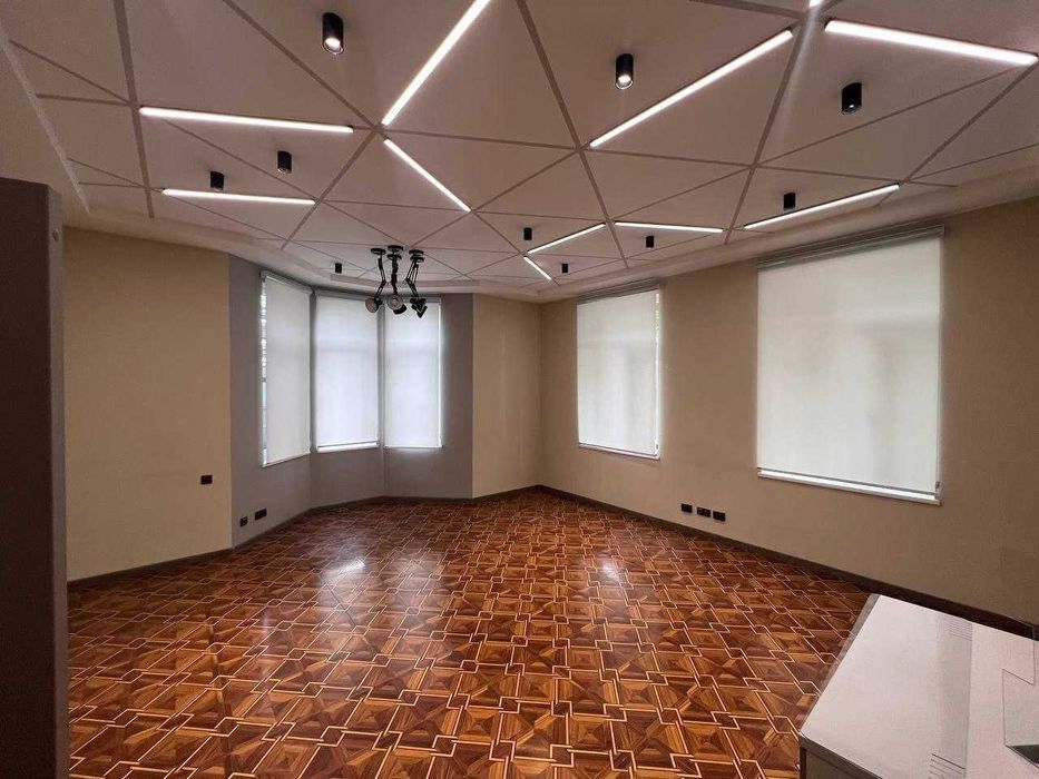Аренда здания офис 1500 м²