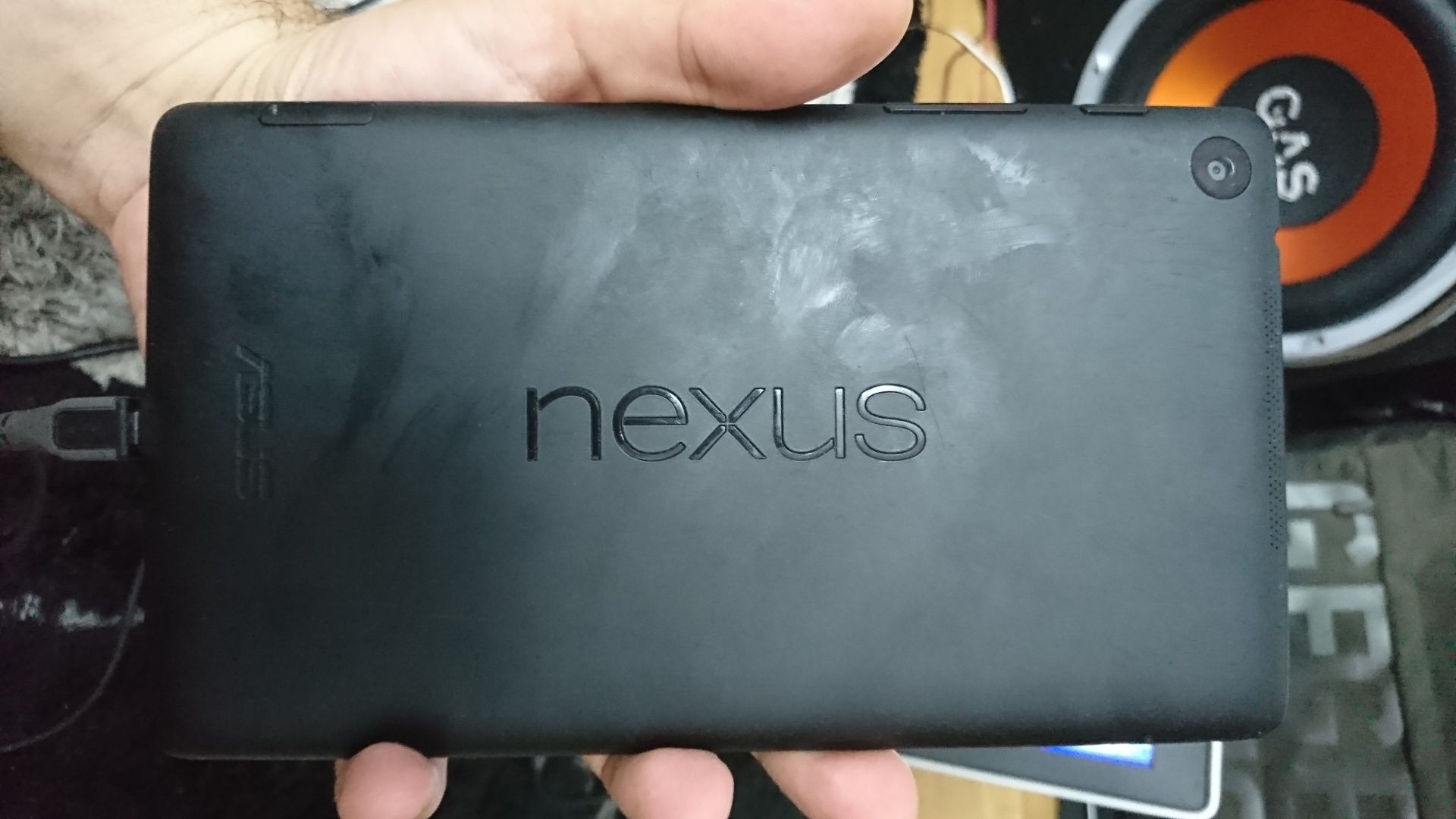 Tableta Nexus 7 - 2013 - wi-fi 3g pentru piese. Placa de baza buna