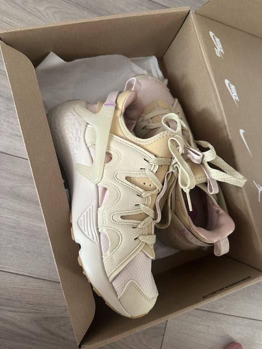 Nike huarache cratft