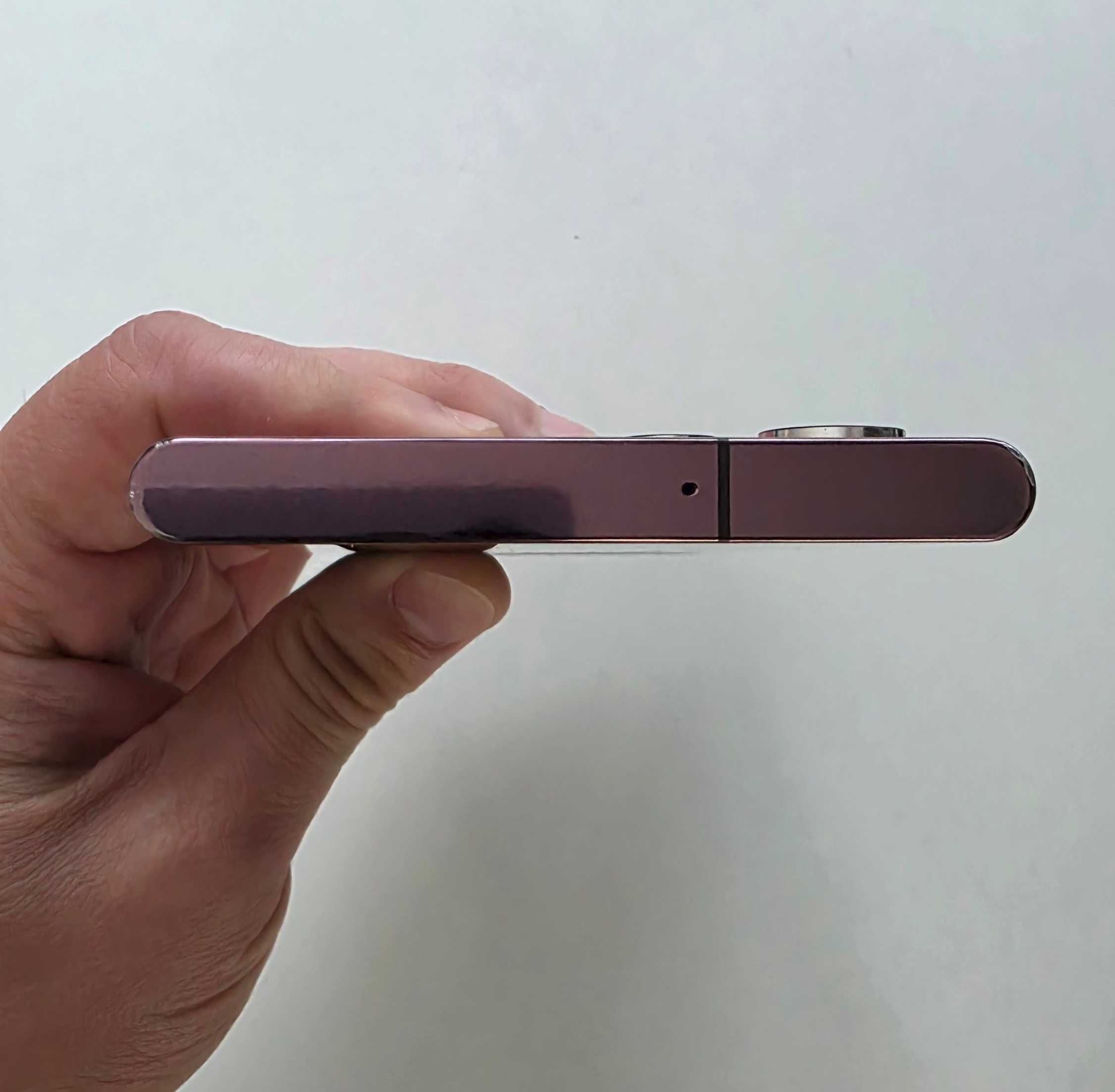 Samsung S22 Ultra Burgundy, impecabil, husa, pachet complet si factura