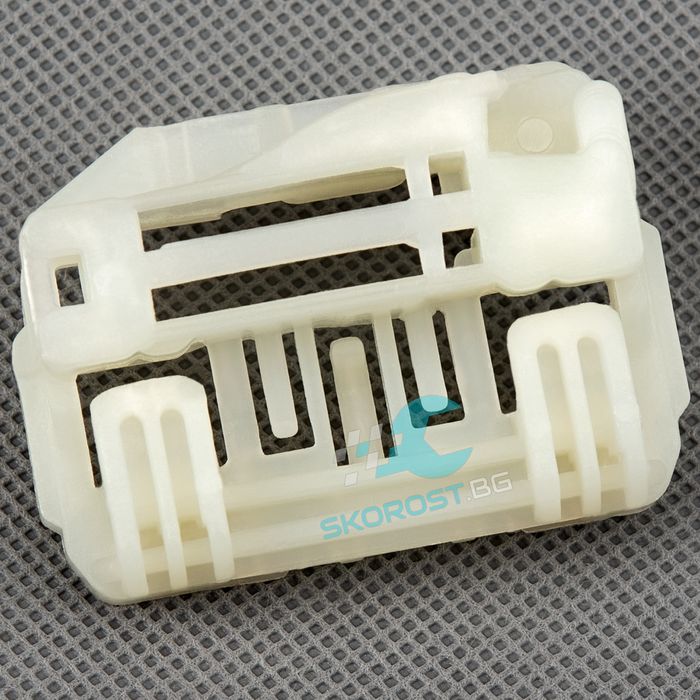 Щипка за Стъклоповдигач Ел. Стъкло ХЮНДАЙ HYUNDAI I30