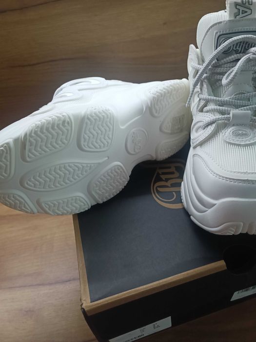 Маратонки Buffalo