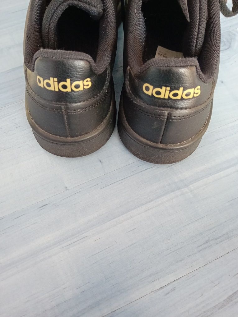 Оригинални обувки "Adidas"