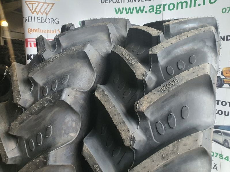 460/85R34 BKT Agrimax echivalent cu 18.4-34 noi radiale Agricole XYTF