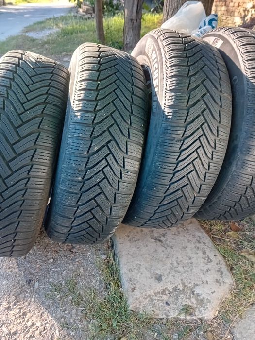 Продавам зимни гуми с джанти