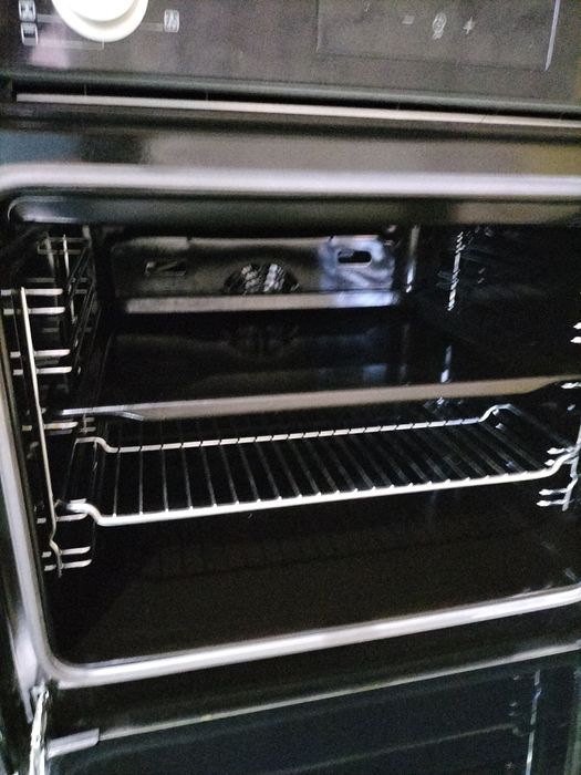 Продается духовка встраемая