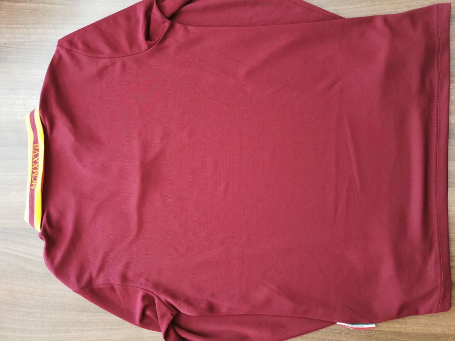 Тениски на Roma.