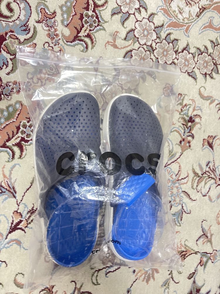 Crocs Yangi 42 - razmer