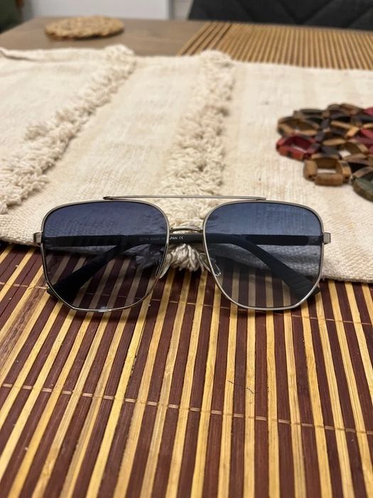 Ochelari de soare dita