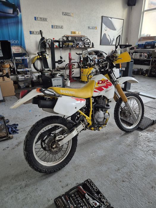 Suzuki dr 350s с